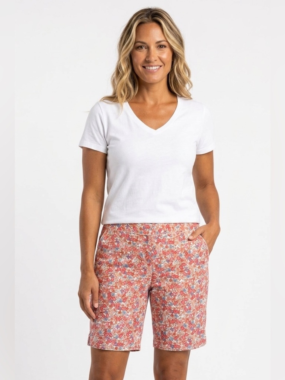 LIZ CLAIBORNE, Cotton Floral Shorts in red/yellow/pink/blue, Size 16